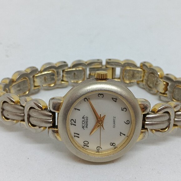 Acqua Indiglo L0 Women's 24mm Gold Tone Watch NEW BATTERY - Picture 11 of 11